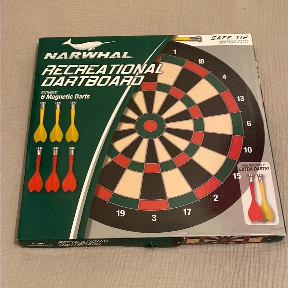 NARWHAL Recreational Dartboard with Magnetic Darts - Green and Red. New